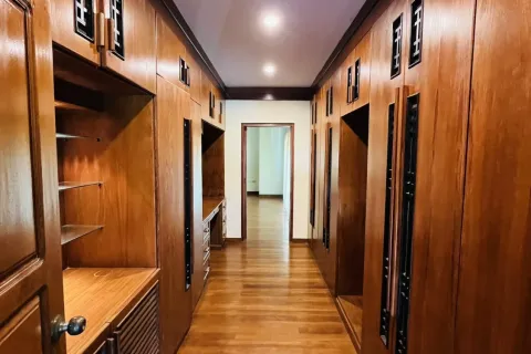 Villa in Phuket, Thailand 6 bedrooms № 140660 - photo 10