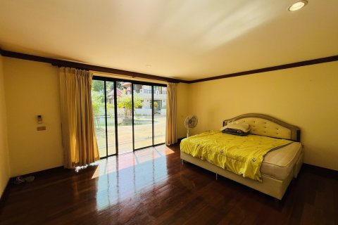 Villa in Phuket, Thailand 6 bedrooms № 140660 - photo 26