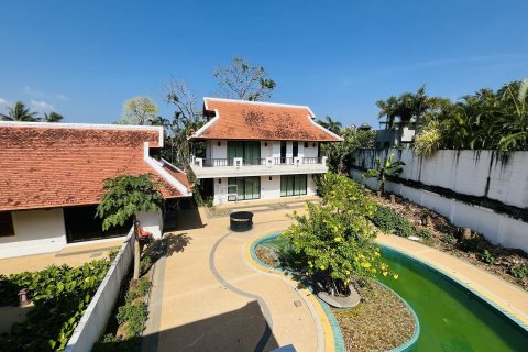 Villa in Phuket, Thailand 6 bedrooms № 140660 - photo 8