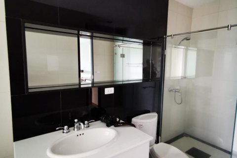 Studio dans le Condo à Pathum Wan, Bangkok, Thaïlande  № 140661 - photo 8