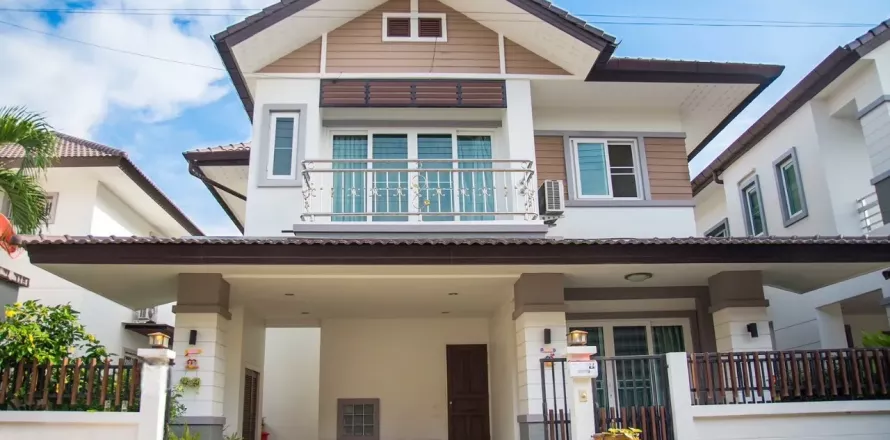 Дом в Чиангмае, Таиланд с 4 спальнями  № 139100