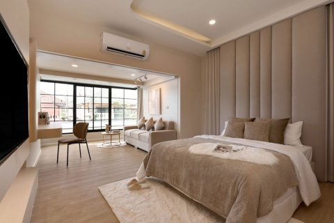 Villa in Chiang Mai, Thailand 5 bedrooms № 155331 - photo 8