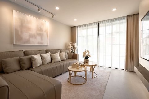 Villa in Chiang Mai, Thailand 5 bedrooms № 155331 - photo 6