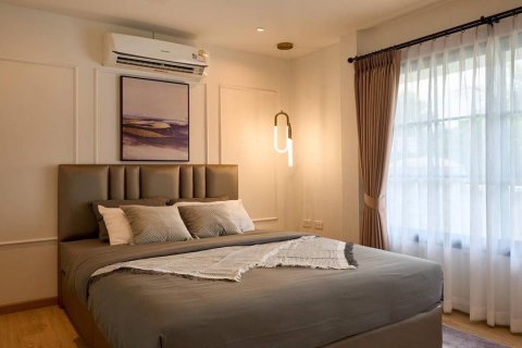 Villa in Chiang Mai, Thailand 3 bedrooms № 155336 - photo 15