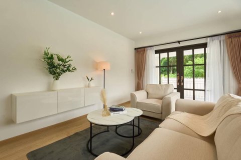Villa in Chiang Mai, Thailand 3 bedrooms № 155336 - photo 8