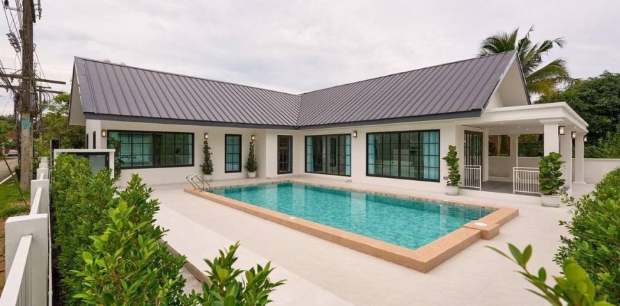 Villa in Chiang Mai, Thailand 3 bedrooms № 155336