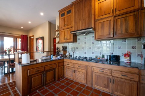 Villa in Chiang Mai, Thailand 2 bedrooms № 155332 - photo 14