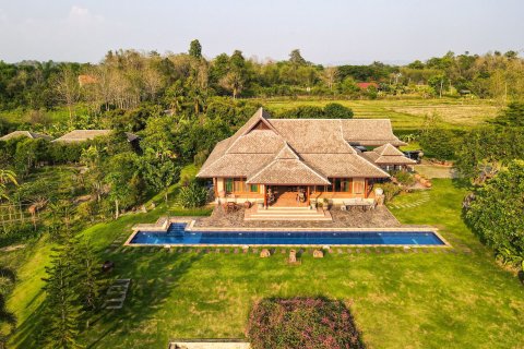 Villa in Chiang Mai, Thailand 2 bedrooms № 155332 - photo 2