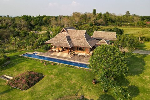 Villa in Chiang Mai, Thailand 2 bedrooms № 155332