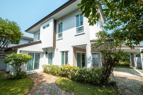House in Chiang Mai, Thailand 4 bedrooms № 155337 - photo 4
