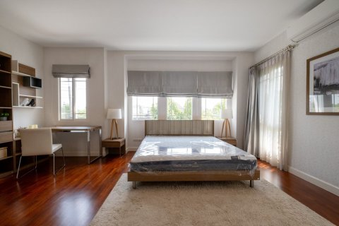 House in Chiang Mai, Thailand 4 bedrooms № 155337 - photo 15