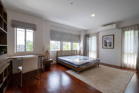 House in Chiang Mai, Thailand 4 bedrooms № 155337 - photo 14