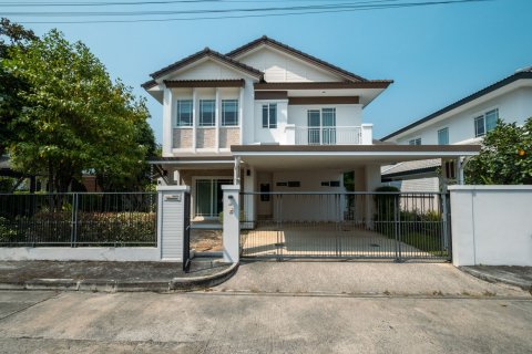 House in Chiang Mai, Thailand 4 bedrooms № 155337 - photo 2