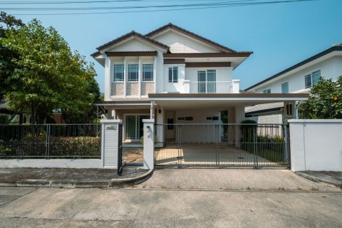 House in Chiang Mai, Thailand 4 bedrooms № 155337 - photo 2