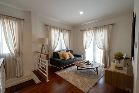 House in Chiang Mai, Thailand 4 bedrooms № 155337 - photo 13