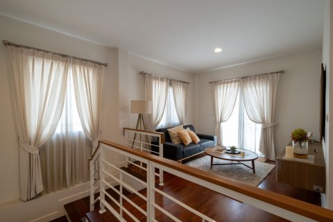 House in Chiang Mai, Thailand 4 bedrooms № 155337 - photo 12