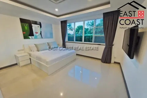 Casa de 5 dormitorios en Pattaya, Tailandia № 213443 - foto 22