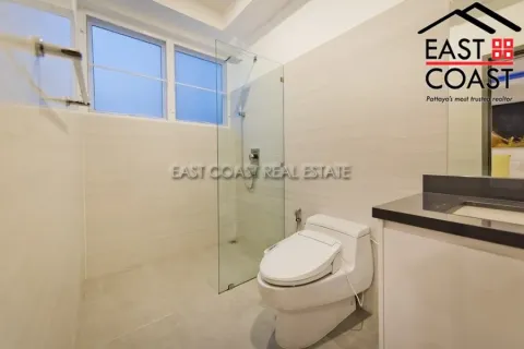 Casa de 5 dormitorios en Pattaya, Tailandia № 213443 - foto 21