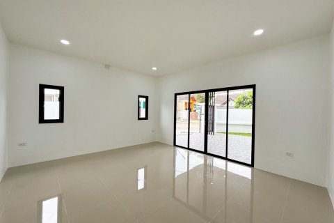 House in Phuket, Thailand 3 bedrooms № 140999 - photo 12