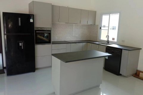 Villa in Phuket, Thailand 4 bedrooms № 141003 - photo 7