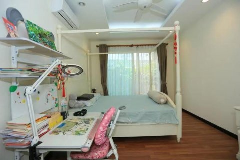 Villa in Phuket, Thailand 4 bedrooms № 141003 - photo 15