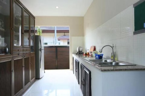 Villa in Phuket, Thailand 4 bedrooms № 141003 - photo 8