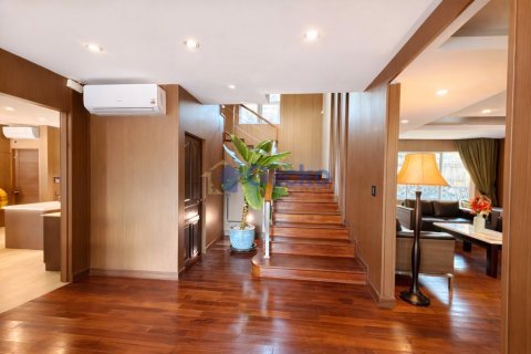 Maison à Pattaya, Thaïlande 5 chambres № 196902 - photo 8