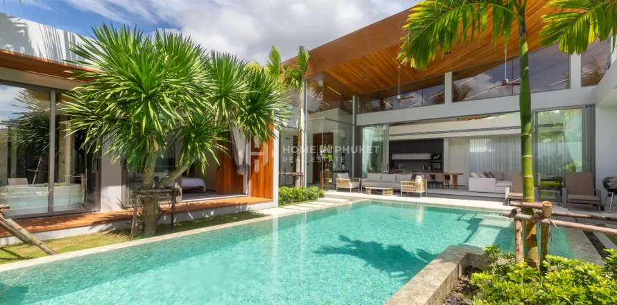 House in Phuket, Thailand 3 bedrooms № 209644