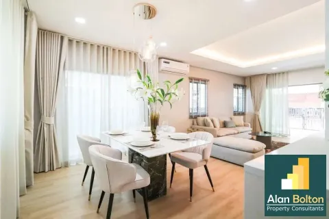 Casa de 3 dormitorios en Pattaya, Tailandia № 211270 - foto 6