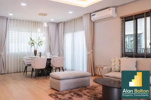 Casa de 3 dormitorios en Pattaya, Tailandia № 211270 - foto 10
