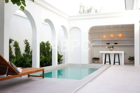 Casa de 4 dormitorios en Pattaya, Tailandia № 211267 - foto 10