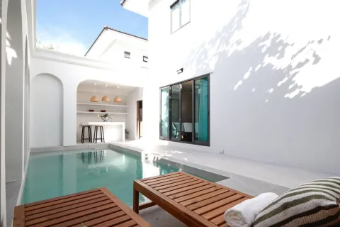 Casa de 4 dormitorios en Pattaya, Tailandia № 211267 - foto 12