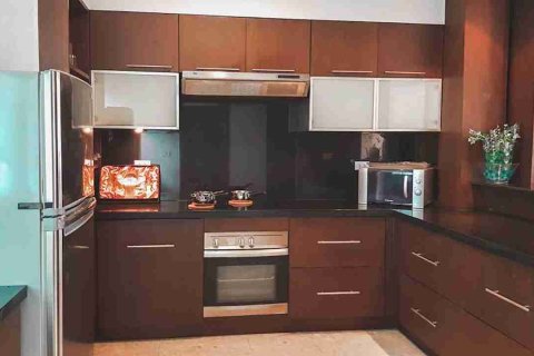Condo in Bangkok, Thailand, 4 bedrooms  № 184077 - photo 5