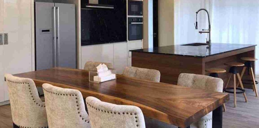 Condo in Bangkok, Thailand, 3 bedrooms № 184079