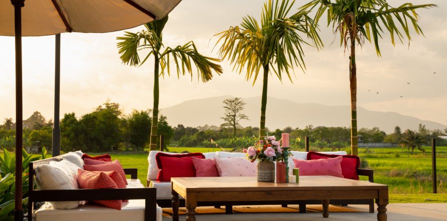 Вилла в Сарафи, Таиланд с 7 спальнями  № 133918