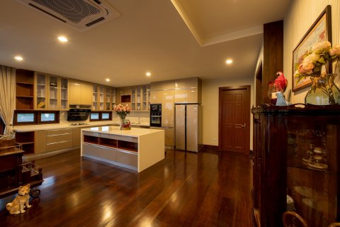 Вилла в Сарафи, Таиланд с 7 спальнями  № 133918 - фото 19