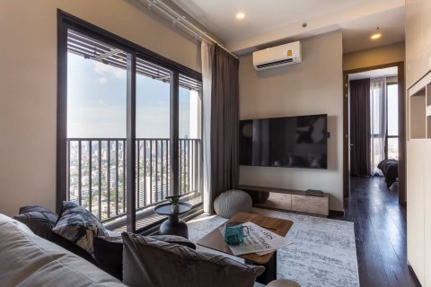 Condo in Watthana, Bangkok, Thailand, 3 bedrooms  № 133916 - photo 4