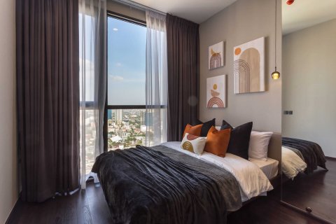 Condo in Watthana, Bangkok, Thailand, 3 bedrooms  № 133916 - photo 3