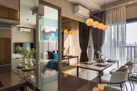Condo in Watthana, Bangkok, Thailand, 3 bedrooms  № 133916 - photo 6