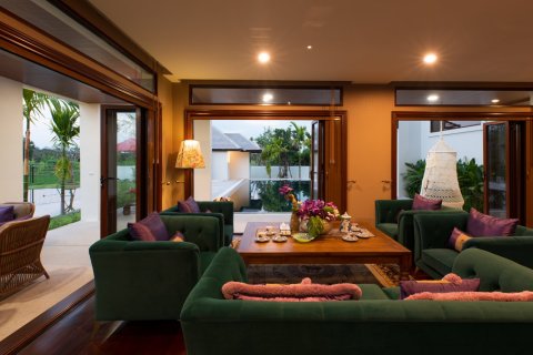 Villa in Saraphi, Thailand 5 bedrooms № 133914 - photo 2