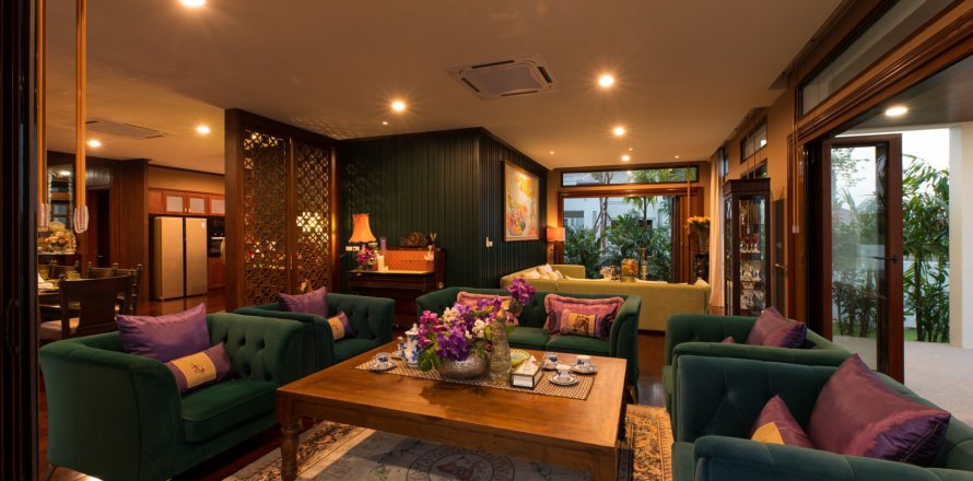 Villa in Saraphi, Thailand 5 bedrooms № 133914