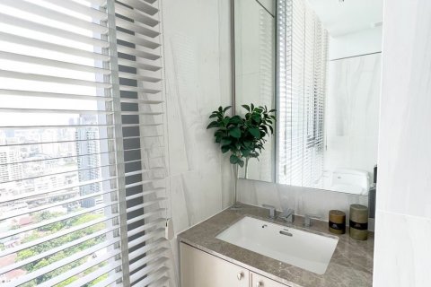 Кондоминиум с 2 спальнями в Ваттхане, Бангкок, Таиланд № 133915 - фото 15