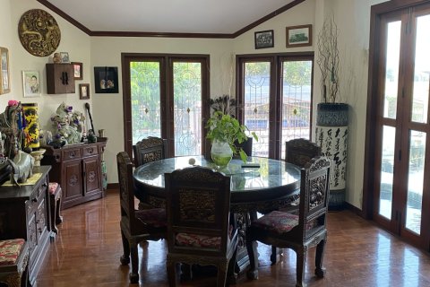 House in Chiang Mai, Thailand 4 bedrooms № 161702 - photo 16