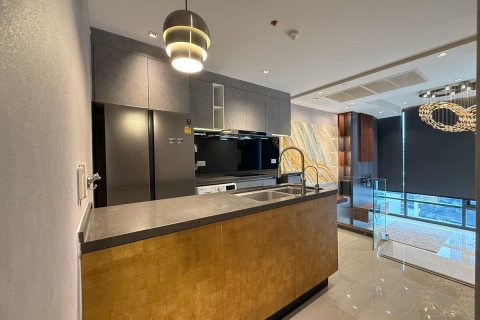 Кондоминиум с 2 спальнями в Банг Раке, Бангкок, Таиланд № 161703 - фото 5