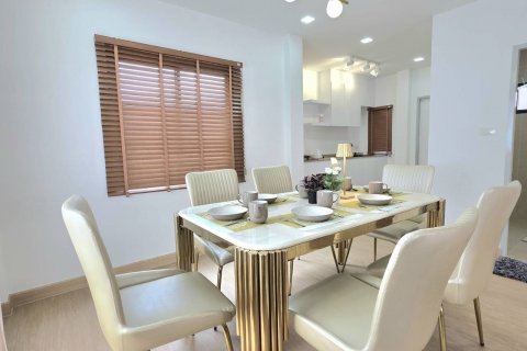 House in Pattaya, Thailand 3 bedrooms № 138788 - photo 3