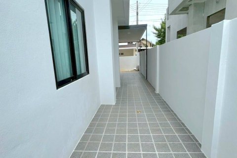 House in Pattaya, Thailand 3 bedrooms № 138788 - photo 28