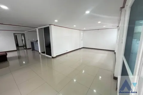 Haus in Suan Luang, Bangkok, Thailand 5 Schlafzimmer № 214783 - Foto 8