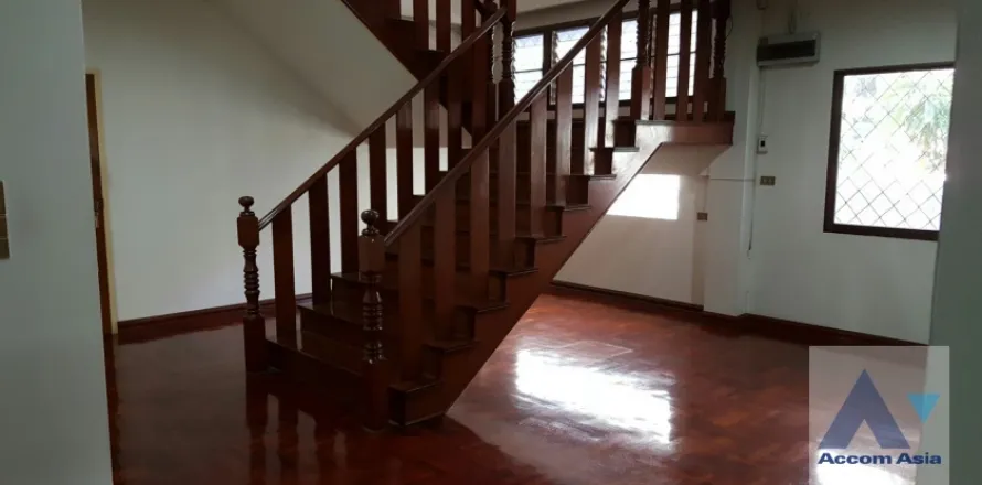 Studio in Watthana, Bangkok, Thailand № 214779