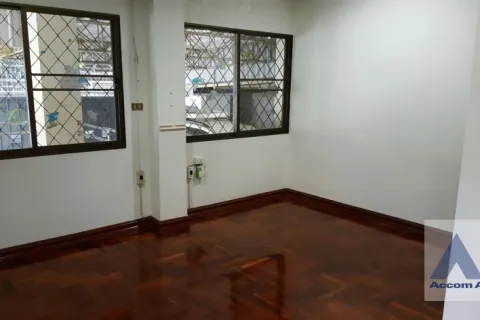 Studio in Watthana, Bangkok, Thailand № 214779 - Foto 6