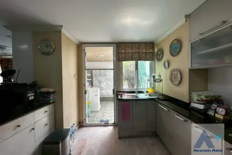 Eigentumswohnung in Watthana, Bangkok, Thailand, 3 Schlafzimmer № 214780 - Foto 9